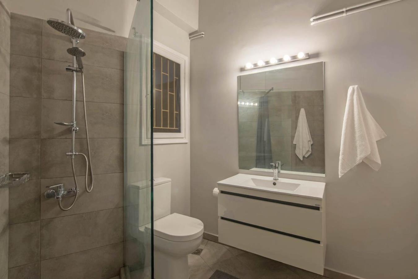 Empyrean Apartment Athens Ngoại thất bức ảnh